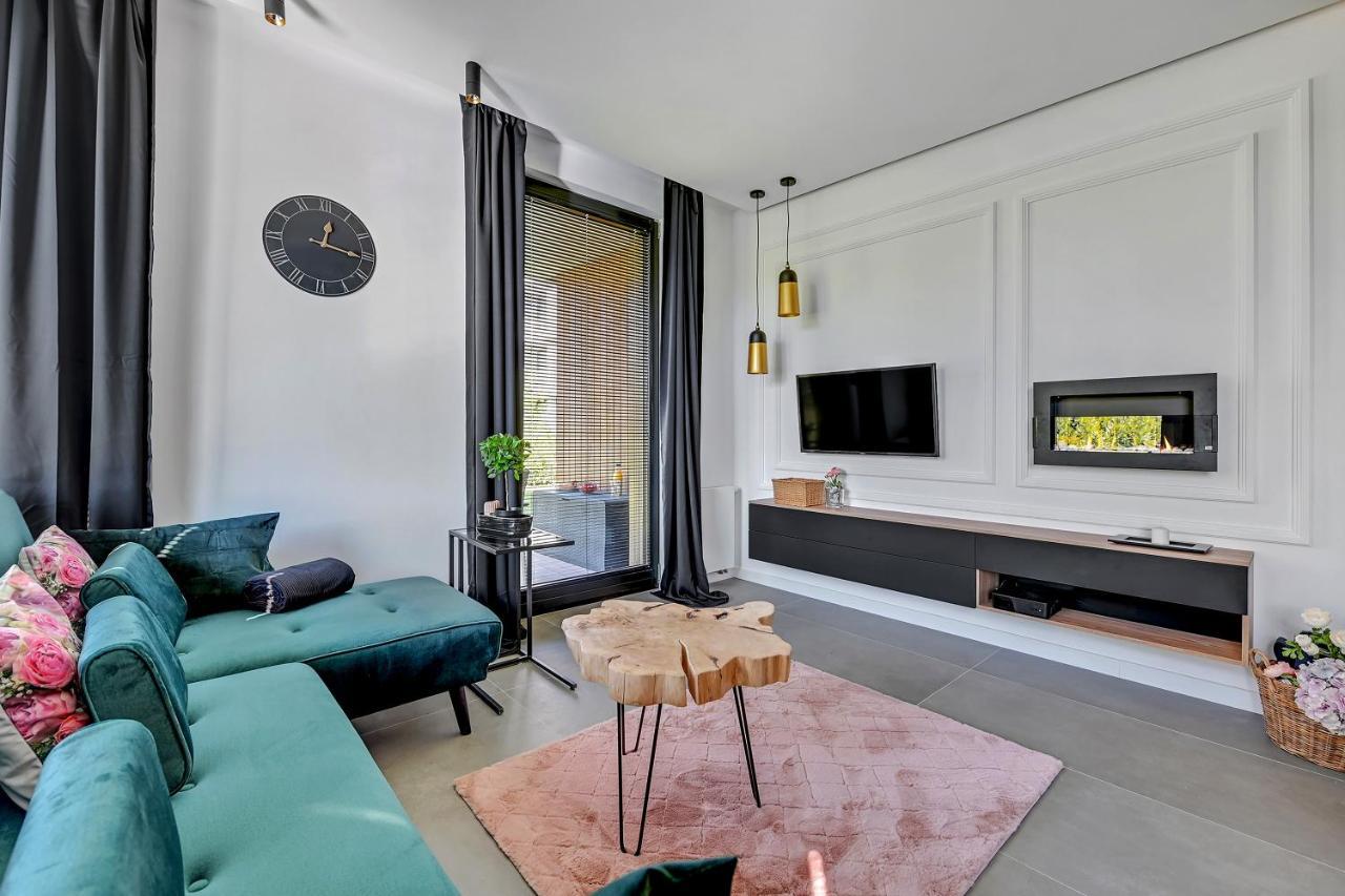 Botanica Premium Apartments กดัญสก์ ภายนอก รูปภาพ