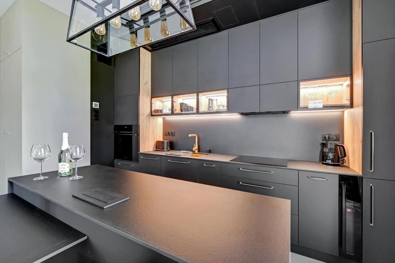 Botanica Premium Apartments กดัญสก์ ภายนอก รูปภาพ