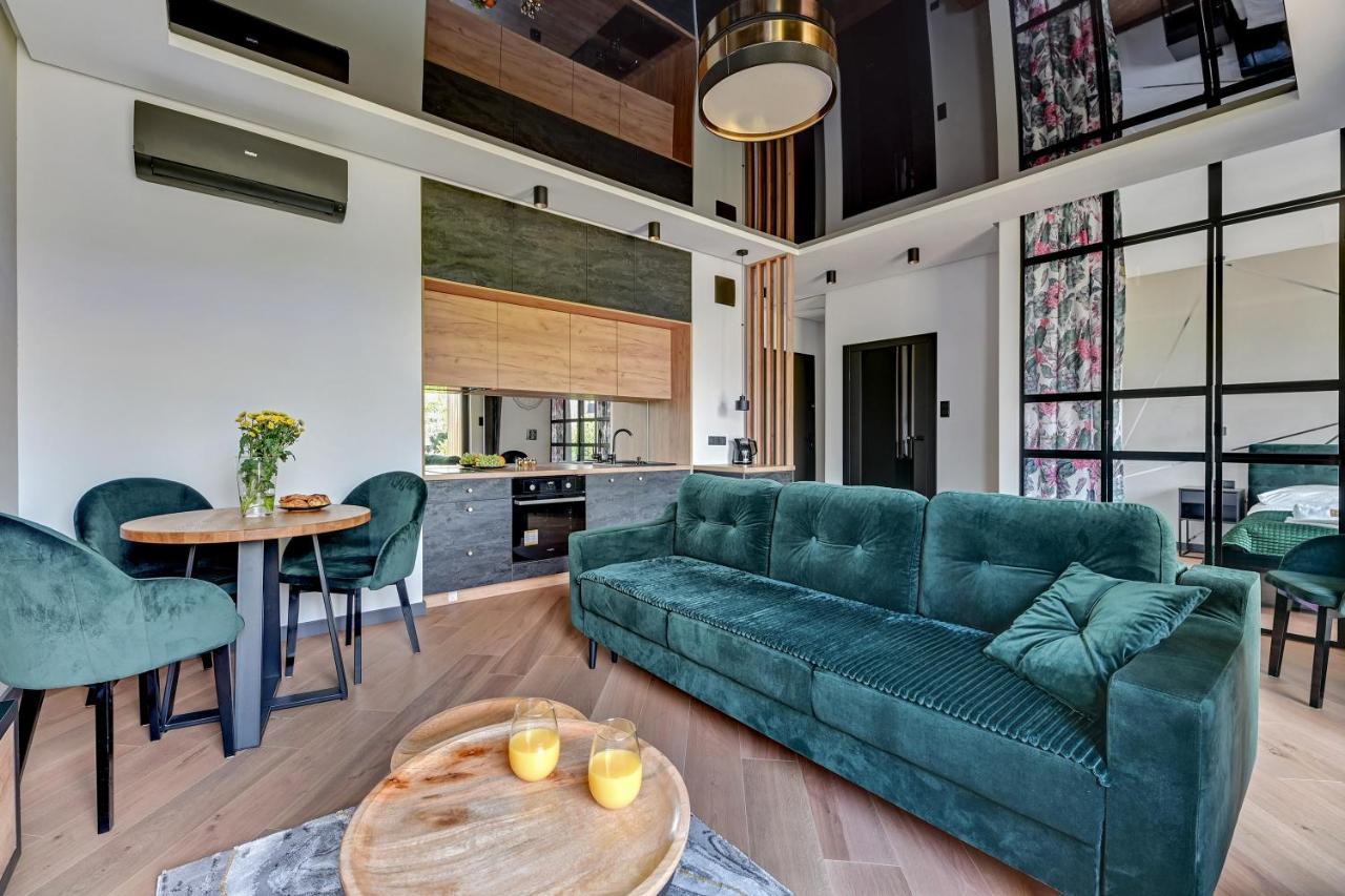 Botanica Premium Apartments กดัญสก์ ภายนอก รูปภาพ